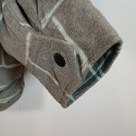 VOLCOM Bowered Fleece Long Sleeve with brick pattern in green size medium - Picture 6 of 12